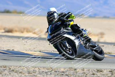 media/Jan-08-2022-SoCal Trackdays (Sat) [[1ec2777125]]/Turn 4 (1145am)/